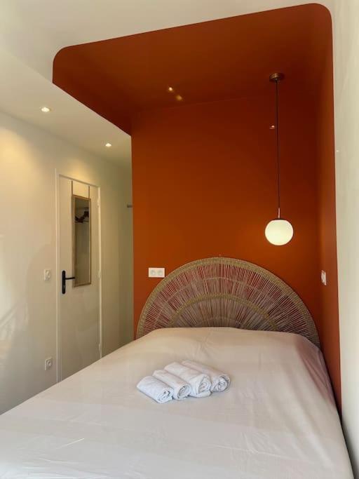 Magnifique T2 Proche Mer Et Ville Refait A Neuf Avec Terrasse Menton Exterior photo